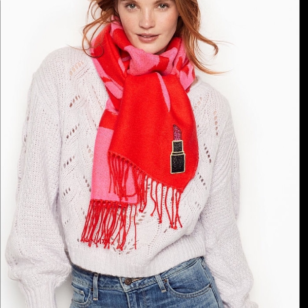 🆕❤️Victoria’s Secret Scarf
